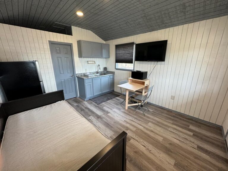 cabinstudiolaundry